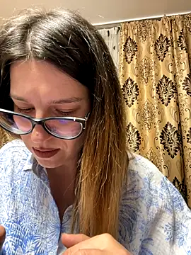 NadiraNoor online show from 10-31-25, 10:00