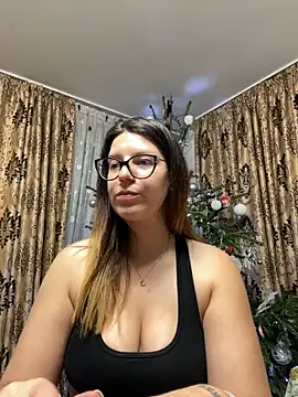 Snapshot of NadiraNoor chatting on 12-19-25, 09:00 NadiraNoor online show from 12-19-25, 09:00