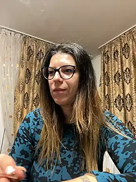 Snapshot of NadiraNoor chatting on 02-01-26, 12:20 NadiraNoor online show from 02-01-26, 12:20