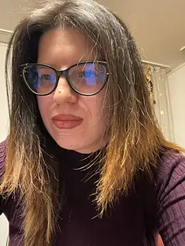 Snapshot of NadiraNoor chatting on 02-28-26, 10:33 NadiraNoor online show from 02-28-26, 10:33