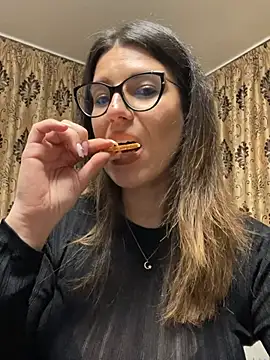 Snapshot of NadiraNoor chatting on 03-01-26, 10:01 NadiraNoor online show from 03-01-26, 10:01