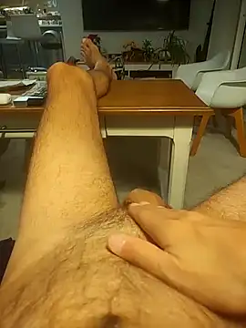 Snapshot of Fred_bo chatting on 12-20-24, 05:14 Fred bo online show from 12-20-24, 05:14