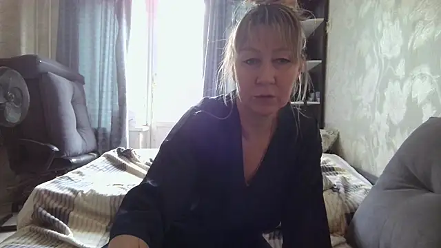 Snapshot of WindChristy chatting on 05-27-26, 10:23 WindChristy online show from 05-27-26, 10:23