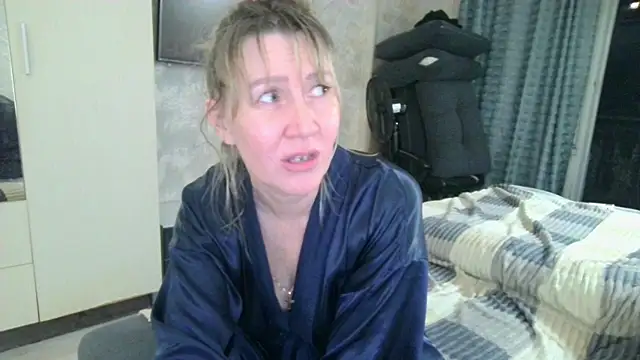 Snapshot of WindChristy chatting on 07-28-26, 07:39 WindChristy online show from 07-28-26, 07:39
