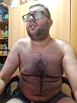 Snapshot of Javier_bear chatting on 07-13-26, 09:28 Javier bear online show from 07-13-26, 09:28
