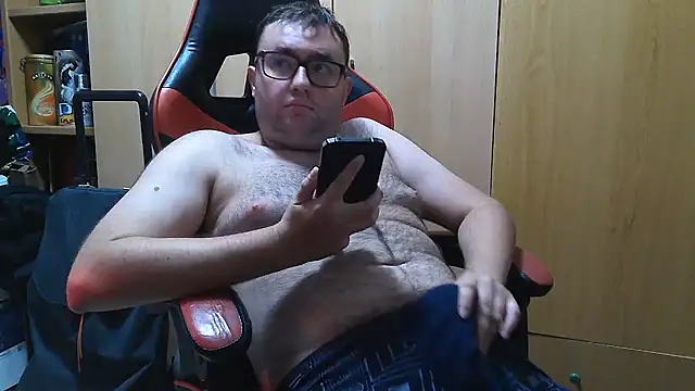 Snapshot of Javier_bear chatting on 07-21-26, 07:49 Javier bear online show from 07-21-26, 07:49