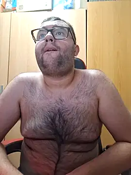 Snapshot of Javier_bear chatting on 07-26-26, 10:27 Javier bear online show from 07-26-26, 10:27