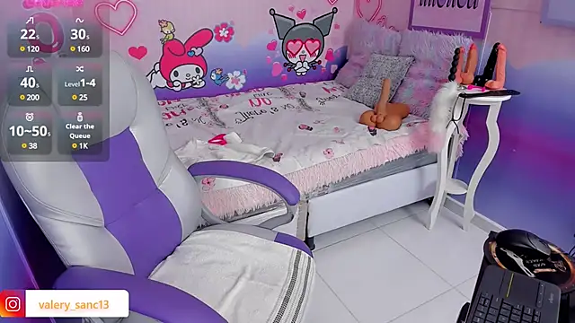 Snapshot of valery__sexy chatting on 03-21-25, 04:28 valery sexy online show from 03-21-25, 04:28