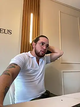 Christopher morgan  online show from 07-20-26, 07:05