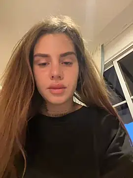 EmiliaCatalina online show from 02-21-25, 10:59