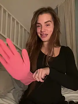 EmiliaCatalina online show from 03-08-25, 11:18