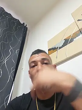 Snapshot of Zoltanioan26 chatting on 03-29-26, 03:45 Zoltanioan26 online show from 03-29-26, 03:45