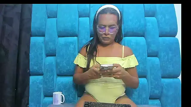 Snapshot of monsterdick_22cm chatting on 03-02-25, 01:04 monsterdick 22cm online show from 03-02-25, 01:04