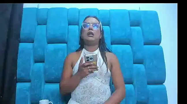 Snapshot of monsterdick_22cm chatting on 03-04-25, 01:34 monsterdick 22cm online show from 03-04-25, 01:34