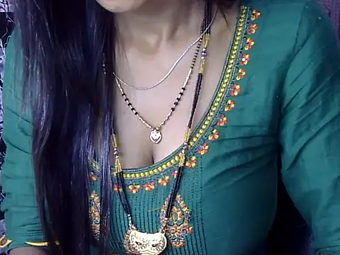 Anjali Milsi online show from 10-17-25, 05:32