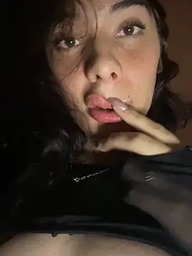 NICOLSKINNY1 online show from 03-06-25, 02:51