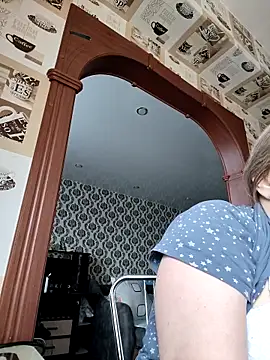 Lady nice cat online show from 03-25-26, 02:39