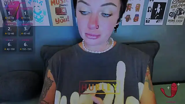 EllieOz online show from 07-28-26, 06:20