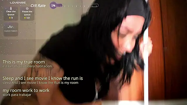 Snapshot of Marinnett11 chatting on 03-17-25, 04:54 Marinnett11 online show from 03-17-25, 04:54