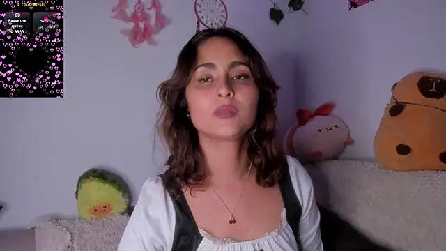 Snapshot of Violette-Ramirez01 chatting on 11-10-25, 10:42 Violette-Ramirez01 online show from 11-10-25, 10:42