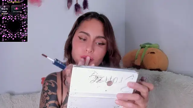 Snapshot of Violette-Ramirez01 chatting on 12-01-25, 07:08 Violette-Ramirez01 online show from 12-01-25, 07:08