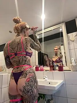 Stella-Kink online show from 02-01-26, 08:13