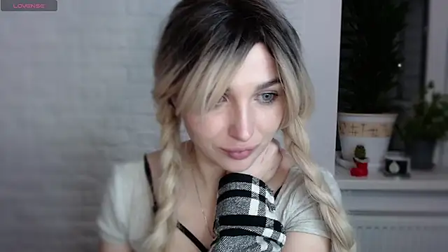 Yoda21 online show from 01-15-25, 06:19