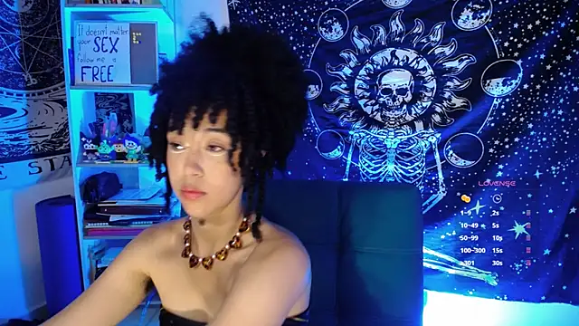 Snapshot of ela_0 chatting on 06-18-26, 09:25 ela 0 online show from 06-18-26, 09:25