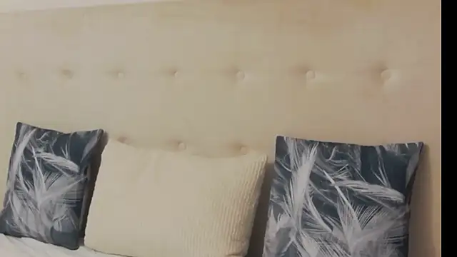 CassieHilton online show from 10-10-25, 07:02