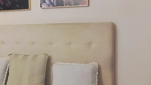 CassieHilton online show from 11-27-25, 06:21