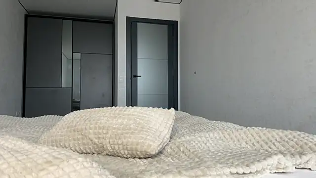 GracefulCharm online show from 01-25-25, 10:29