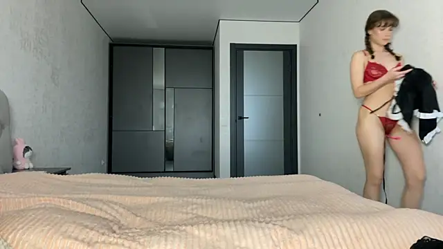 GracefulCharm online show from 02-07-25, 06:45