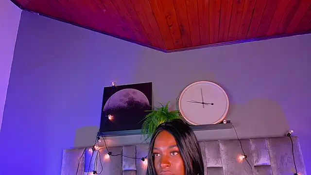 nahomi campbell online show from 10-23-25, 07:34