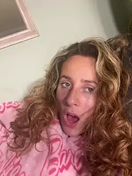 Snapshot of Miss_emilee chatting on 02-22-25, 09:48 Miss emilee online show from 02-22-25, 09:48