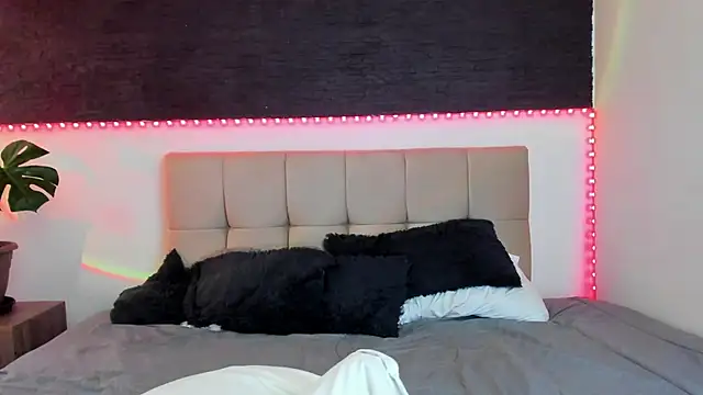 Snapshot of anaroman01 chatting on 01-26-25, 09:07 anaroman01 online show from 01-26-25, 09:07