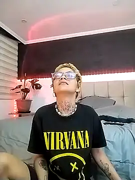 Snapshot of anaroman01 chatting on 01-30-25, 04:16 anaroman01 online show from 01-30-25, 04:16