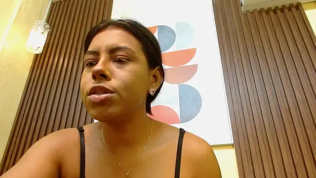 Snapshot of VeronicaRobles chatting on 10-31-25, 07:59 VeronicaRobles online show from 10-31-25, 07:59