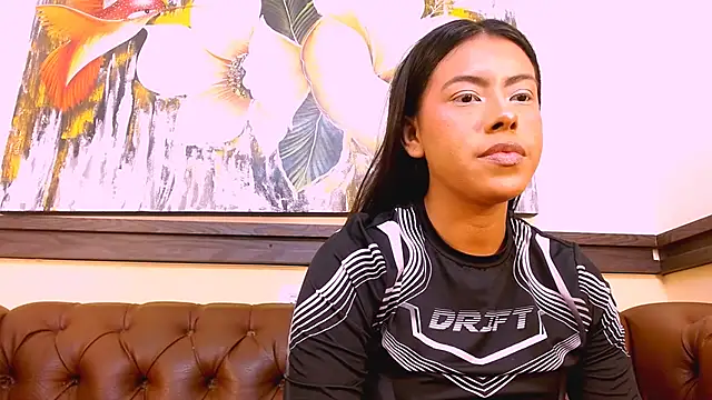 Snapshot of VeronicaRobles chatting on 11-06-25, 05:25 VeronicaRobles online show from 11-06-25, 05:25