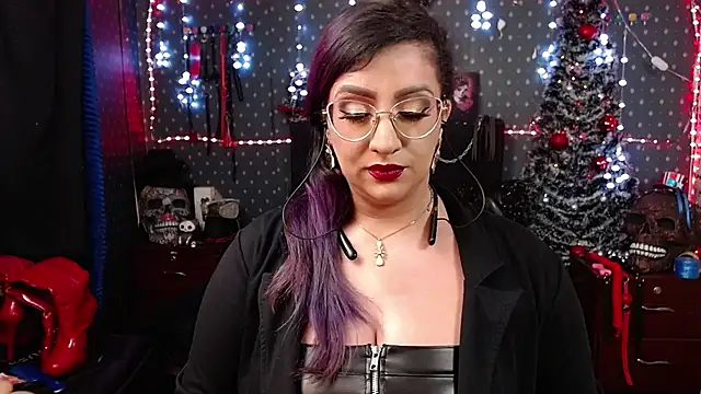 Snapshot of andreafetishx chatting on 01-07-25, 11:48 andreafetishx online show from 01-07-25, 11:48