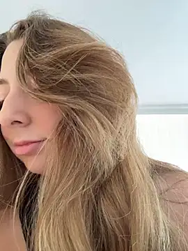curvyflawless online show from 07-18-26, 11:58