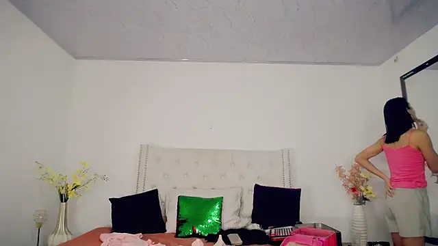 Snapshot of maria_camilacms chatting on 02-01-25, 06:08 maria camilacms online show from 02-01-25, 06:08