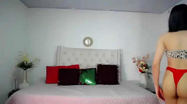 Snapshot of maria_camilacms chatting on 03-01-25, 10:10 maria camilacms online show from 03-01-25, 10:10