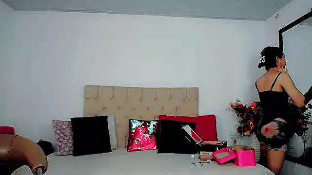 Snapshot of maria_camilacms chatting on 10-17-25, 03:47 maria camilacms online show from 10-17-25, 03:47