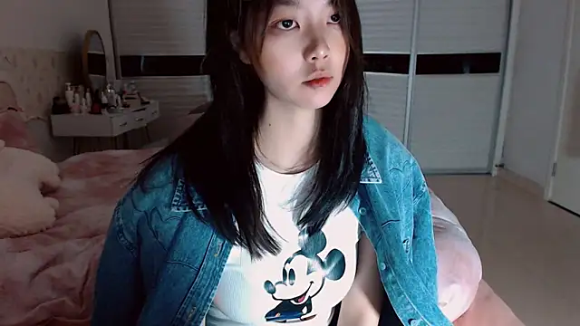 -Lucky Girl online show from 03-18-26, 02:04