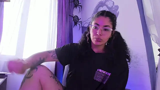 witchviolet online show from 11-23-25, 09:36