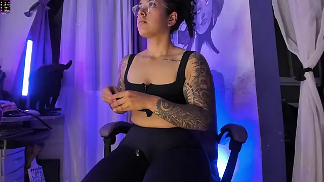 witchviolet online show from 11-24-25, 11:15