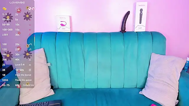 Snapshot of Evang_hot chatting on 11-15-25, 09:00 Evang hot online show from 11-15-25, 09:00