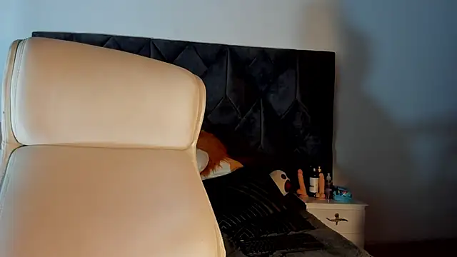 Linisprincehot69 online show from 03-20-25, 08:09