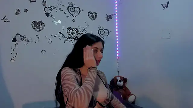 Linisprincehot69 online show from 05-31-26, 08:10