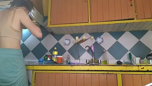 Jony Marta online show from 12-17-25, 03:29